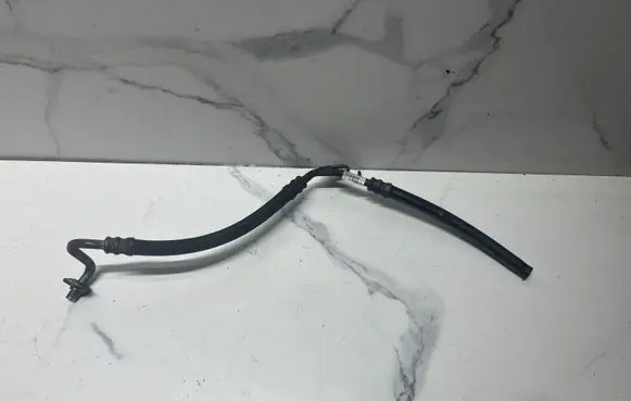 Mercedes-Benz C W204 Power steering hose/pipe/line B20470C