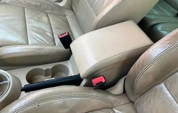 Volkswagen Touran I Armrest 