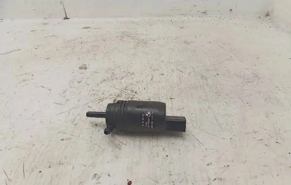 BMW 1 E81 E87 Windscreen/windshield washer pump 7199567