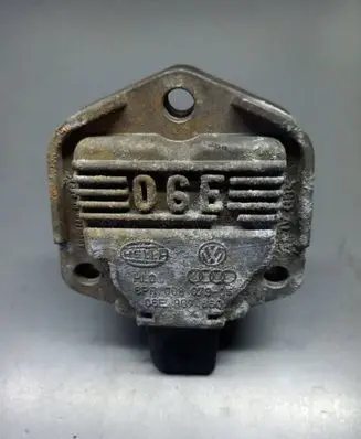 Audi A6 S6 C6 4F Oil level sensor 06E907660 6PR00807905