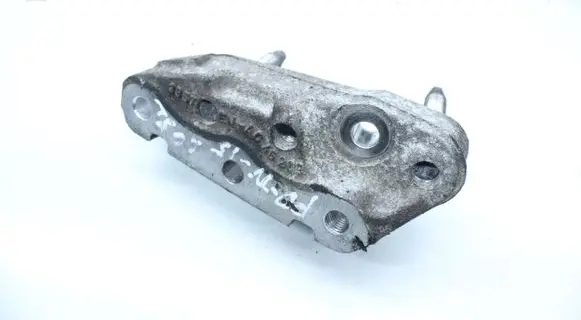 Toyota Verso Engine mounting bracket 123150X020