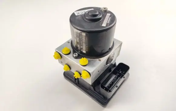 Toyota Yaris ABS Pump 445400D110 89541OD140 06210217534