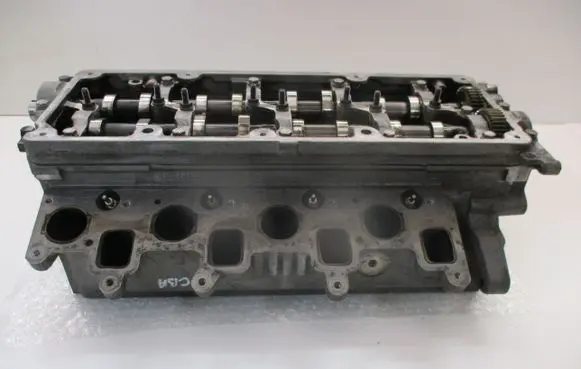 Volkswagen PASSAT B6 Engine head 03L103373 CBA