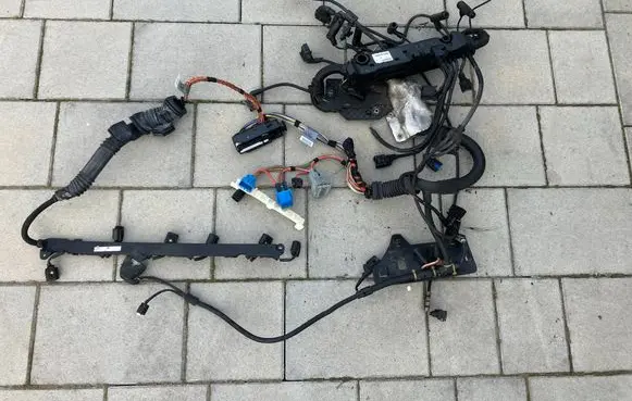 BMW 5 E60 E61 Engine installation wiring loom 7796101 EME3801 192204102006