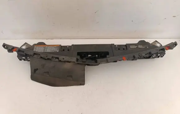 Top upper radiator support slam panel