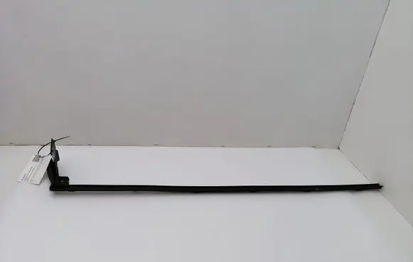 Mercedes-Benz CLK A208 C208 Front door glass trim molding A2087201624 Z2748S2