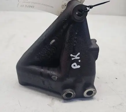 Iveco Daily 3rd gen Engine mounting bracket 500346555