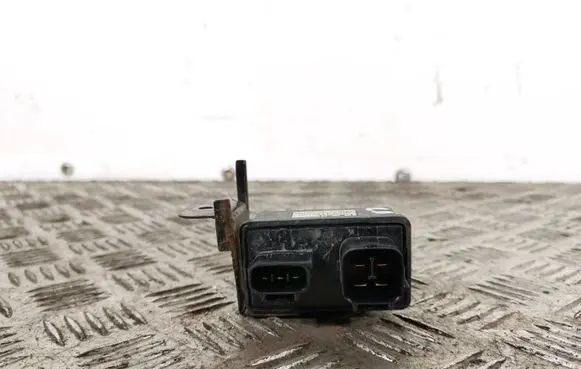 Subaru Forester SJ Window wiper relay 86121FJ000