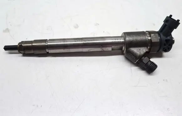 Ford Focus Fuel injector 9828959880