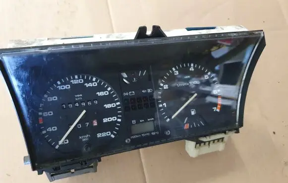 Volkswagen Scirocco Speedometer (instrument cluster) 533919059E 533919033EL