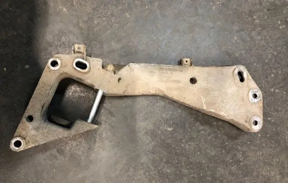 BMW X1 E84 Gearbox mounting bracket 6769281 685574 13607410