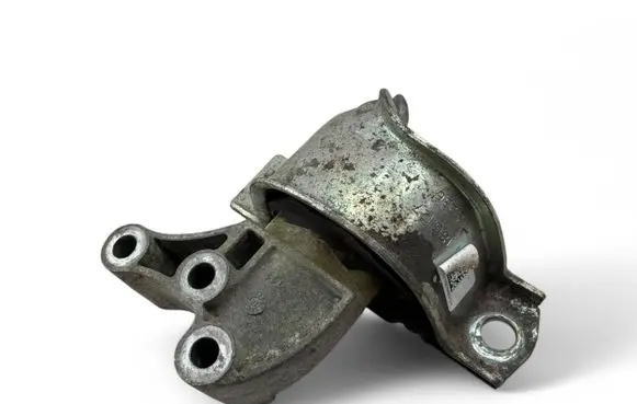 Fiat 500 Engine mount bracket A236 18G127