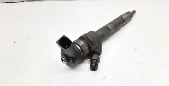 BMW 1 E81 E87 Fuel injector 7798446