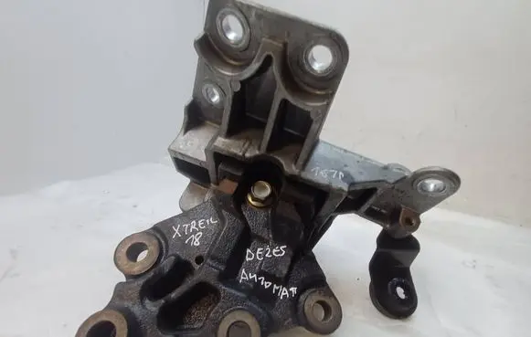 Nissan X-Trail T32 Gearbox mount 
