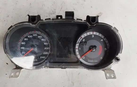 Mitsubishi Outlander Speedometer (instrument cluster) 507920H 8100A115 240K