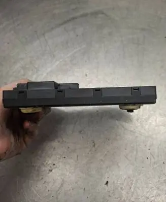 Mercedes-Benz E W211 Door control unit/module 2118701226 00401702