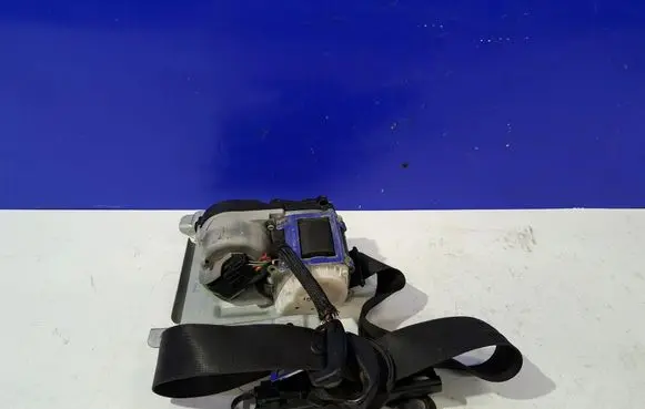 Mercedes-Benz R W251 Front seatbelt A2518600388 2811071145