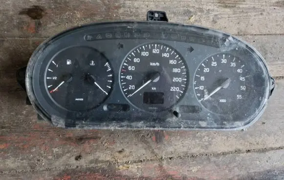 Renault Scenic I Speedometer (instrument cluster)