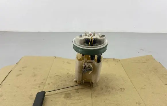 Volvo S40, V40 Fuel level sensor 30617359