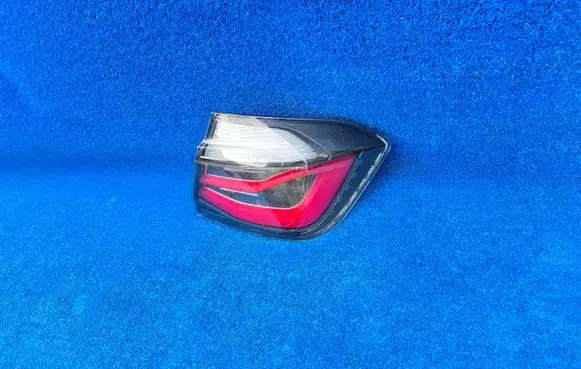 BMW 3 F30 F35 F31 Rear/tail lights 2450106