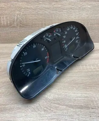 Volkswagen PASSAT B5 Speedometer (instrument cluster) 09051940090 09051969906