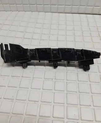 Subaru XV I Front bumper mounting bracket