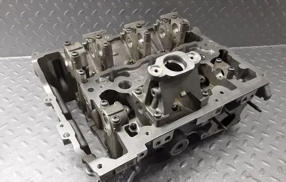 BMW X1 F48 F49 Engine head 11121019163 1019163 6422041500619
