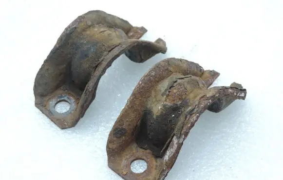 Nissan Navara D40 Front anti-roll bar/sway bar