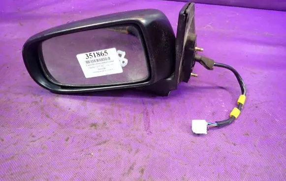 Mazda 323 Front door electric wing mirror
