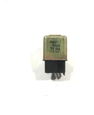 Suzuki Grand Vitara II Heater blower fan relay 7429165D00 74291 2081D7
