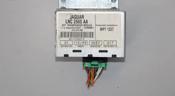 Jaguar XJ X40 Door central lock control unit/module LNC2665AA