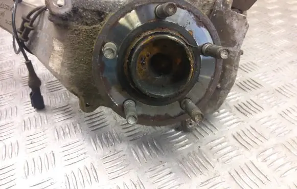 Jaguar XF X250 Front wheel hub spindle knuckle AIS17MG