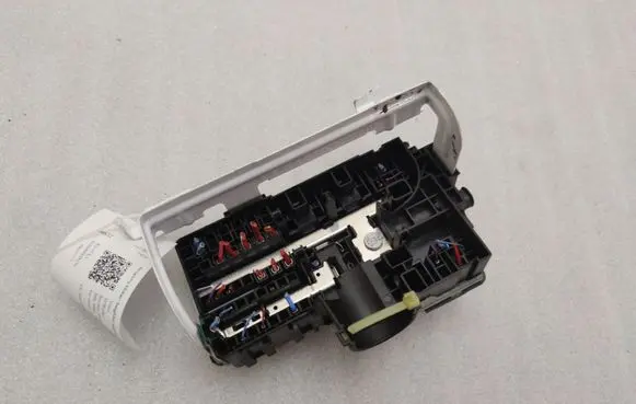 Volvo XC90 Fuse module 31384034