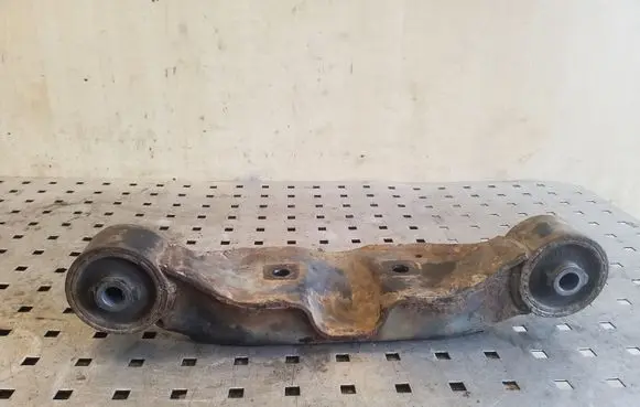 Subaru Outback Rear differential/diff mount bracket 