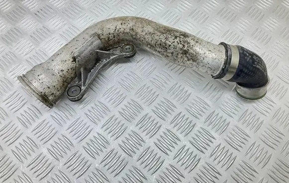 Intercooler hose/pipe