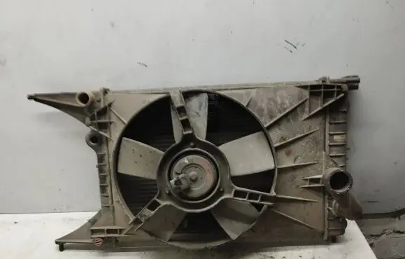 Opel Astra F Coolant radiator