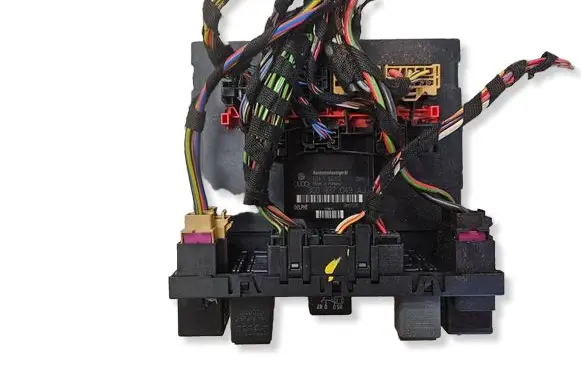 Skoda Octavia Mk2 (1Z) Comfort/convenience module H54S2202 3C0937049AJ 28107526