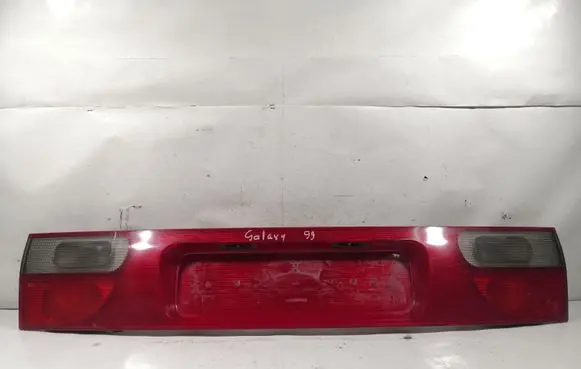 Ford Galaxy Rear light center trim bar blend 962608 7M0945259