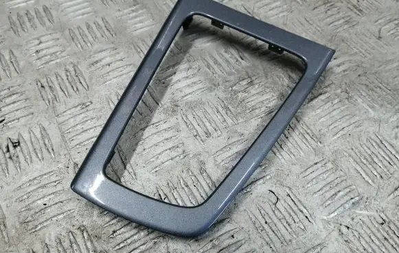 Ford Focus Gear shifter surround trim plastic 
