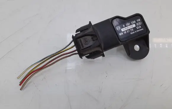 Mitsubishi Lancer X Mass air flow meter 0261230118 MN195775