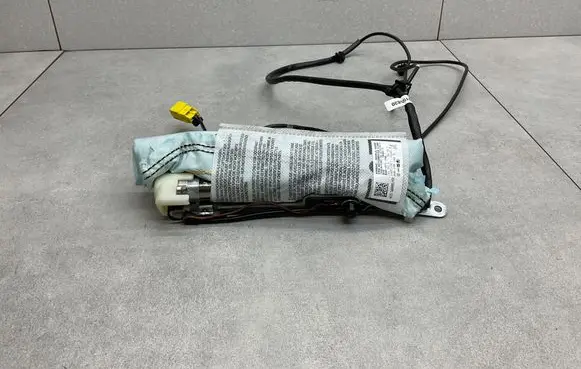 Audi Q3 8U Seat airbag 8U0880242D