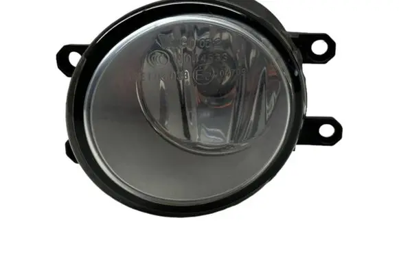 Toyota Avensis T270 Front fog light 812200D042 89207411 89210657