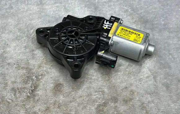 KIA Ceed Rear glass lock/latch X28 82460F1000