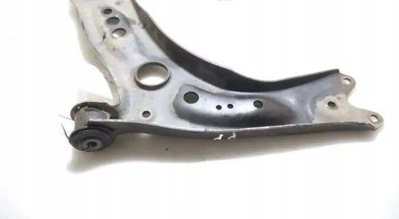 Skoda Octavia Mk3 (5E) Front control arm