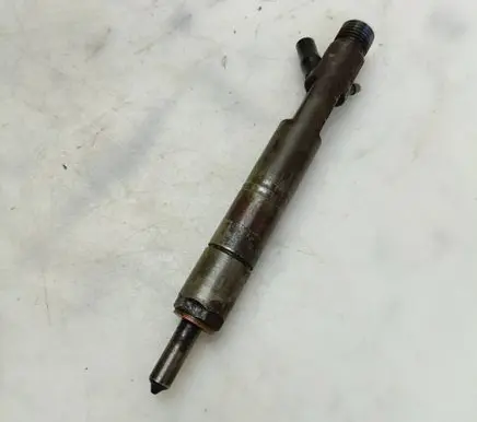 Ford Focus Fuel injector XS4QTF 010196