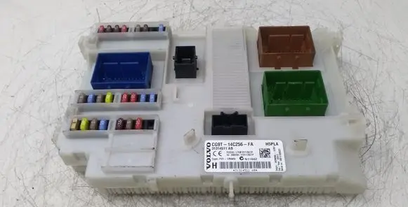 Volvo V60 Fuse module 31314511AB CG9T14C256FA