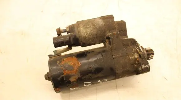 Volkswagen Jetta V Starter motor 2339305324