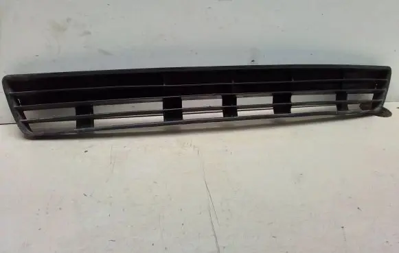 Audi A4 S4 B5 8D Front bumper lower grill 8D0807683E