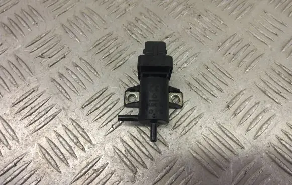 Nissan Navara D23 Turbo solenoid valve 8200762162