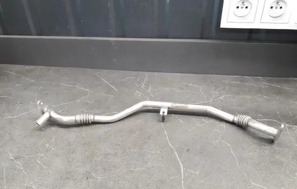 Audi A8 S8 D2 4D EGR valve line/pipe/hose 077131831A
